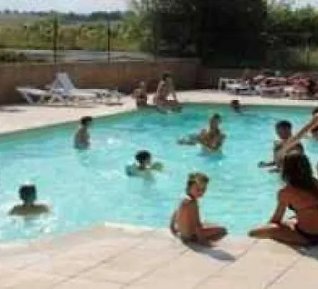 Camping 3 Etoiles - Piscine - Eebebe キャンプ場